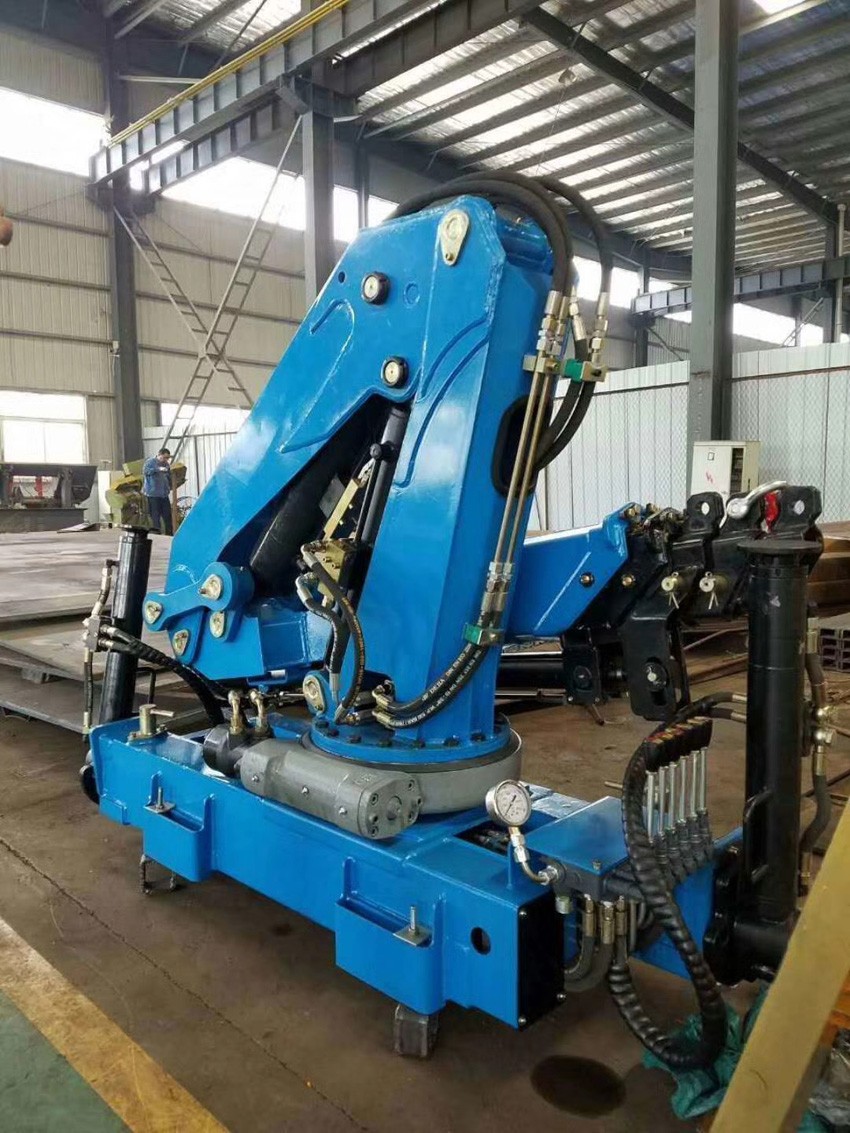 SQ60ZB2+2江威折臂隨車吊