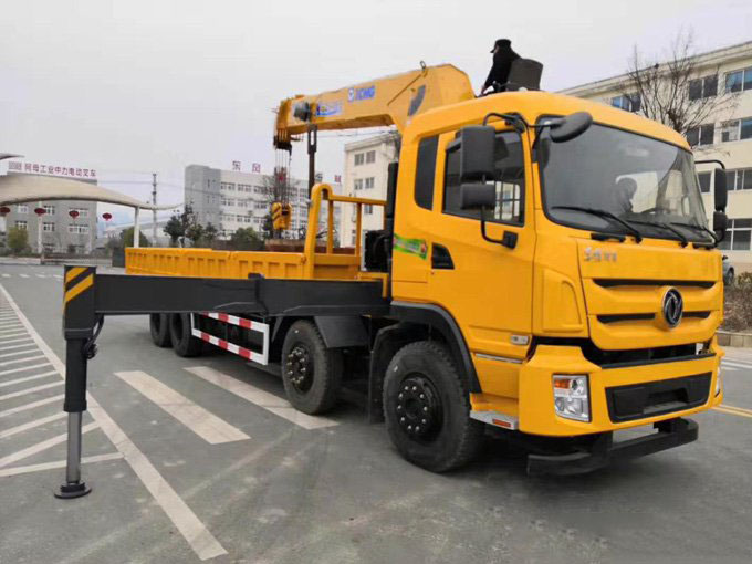 徐工吊機16噸東風特商前四后八隨車吊圖片展示4 徐工吊機16噸東風特商前四后八隨車吊圖片展示4