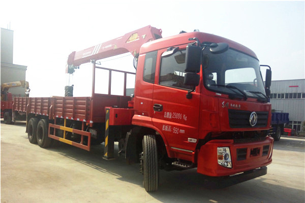 三一12噸后雙橋東風隨車吊