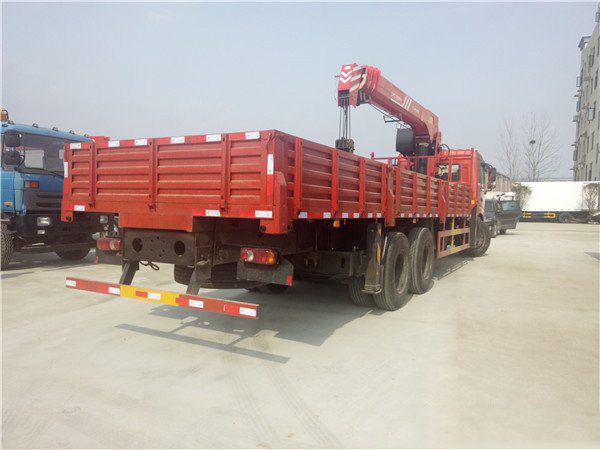 三一12噸后雙橋東風隨車吊圖片展示4