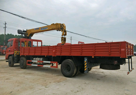 10噸小三軸東風隨車吊(高性價比)圖片展示4