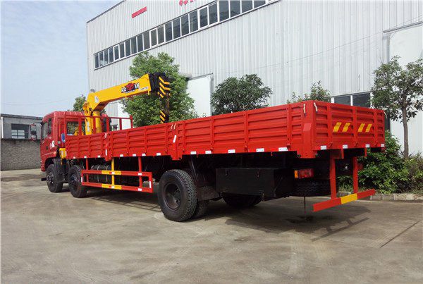 飛濤8噸三軸東風隨車吊(東風 -- 御龍8噸隨車起重運輸車)圖片展示4 飛濤8噸三軸東風隨車吊(東風 -- 御龍8噸隨車起重運輸車)圖片展示4