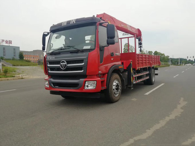 三一吊機8噸福田瑞沃隨車吊