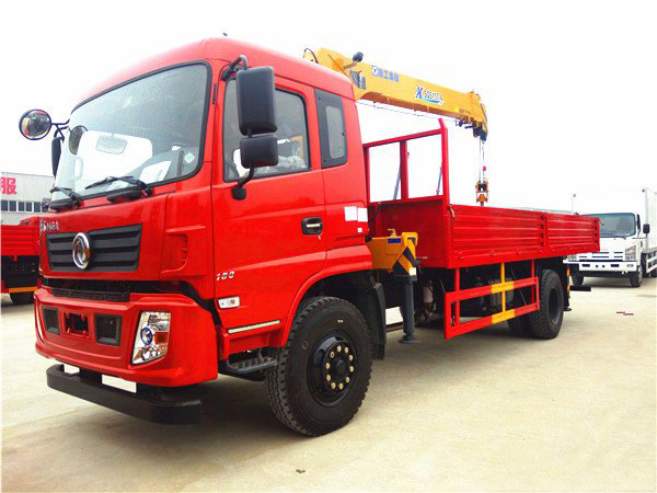 徐工6.3噸東風隨車吊(東風 -- 御虎6.3噸隨車起重運輸車)