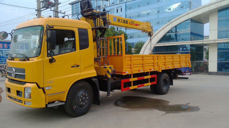 徐工6.3噸東風天錦隨車吊