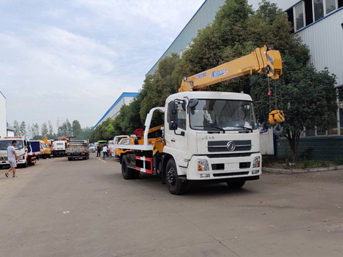 徐工吊機(jī)6.3噸東風(fēng)天錦清障隨車(chē)吊