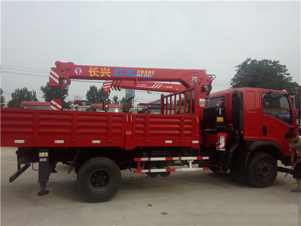 長興5噸三環隨車吊(5噸隨車起重運輸車)