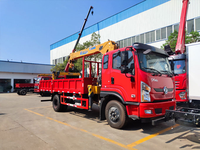 徐工5噸東風暢行D1L隨車吊