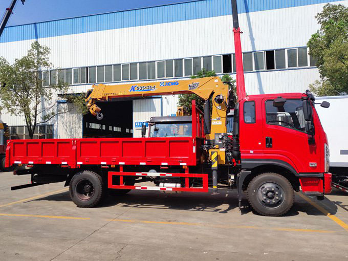 徐工5噸東風暢行D1L隨車吊圖片展示4 徐工5噸東風暢行D1L隨車吊圖片展示4