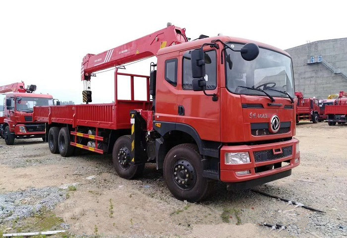 東風前四后八8×4三一16噸隨車吊圖片圖片展示2 東風前四后八8×4三一16噸隨車吊圖片圖片展示2