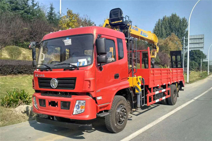 東風專底6×2徐工8噸隨車吊帶爬梯圖片