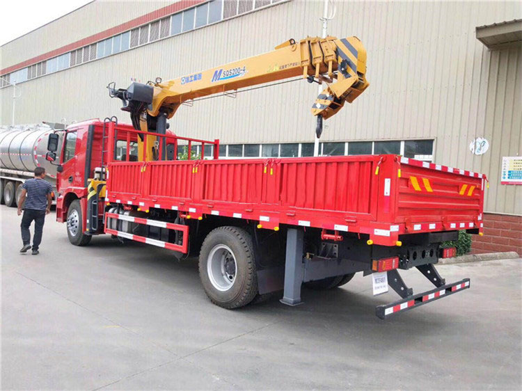 重慶渝北周總喜提徐工漢風(fēng)一體化8噸隨車吊