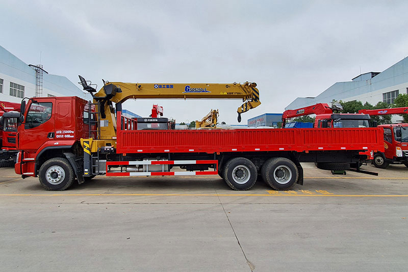 徐工隨車吊14噸大臂有多長？