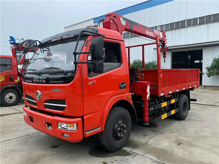 藍牌隨車吊底盤哪個品牌好？