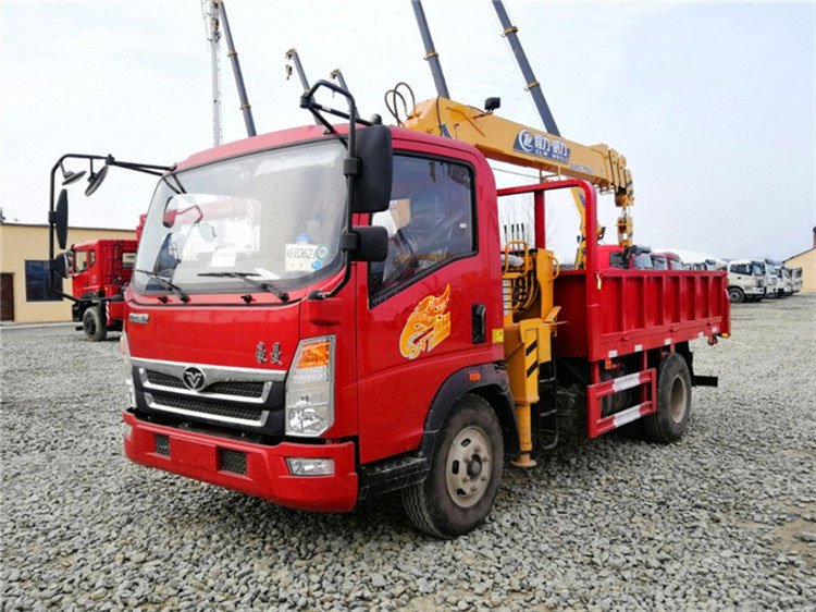 藍牌隨車吊底盤哪個品牌好？