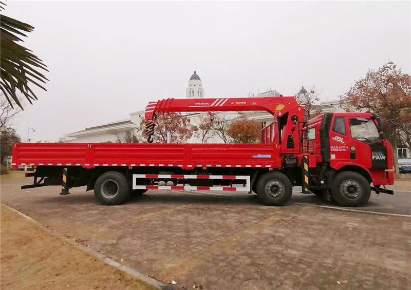 解放12噸價格隨車吊多少錢一臺?