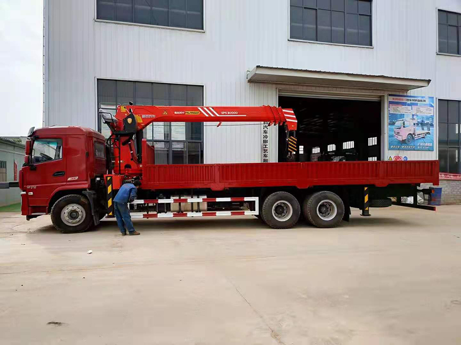 陜汽軒德翼6三一12噸隨車吊