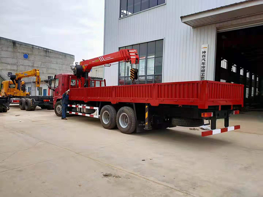 陜汽軒德翼6三一12噸隨車吊