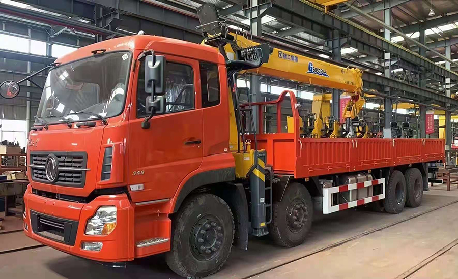 絕版現(xiàn)車東風(fēng)天龍14噸隨車吊 國五