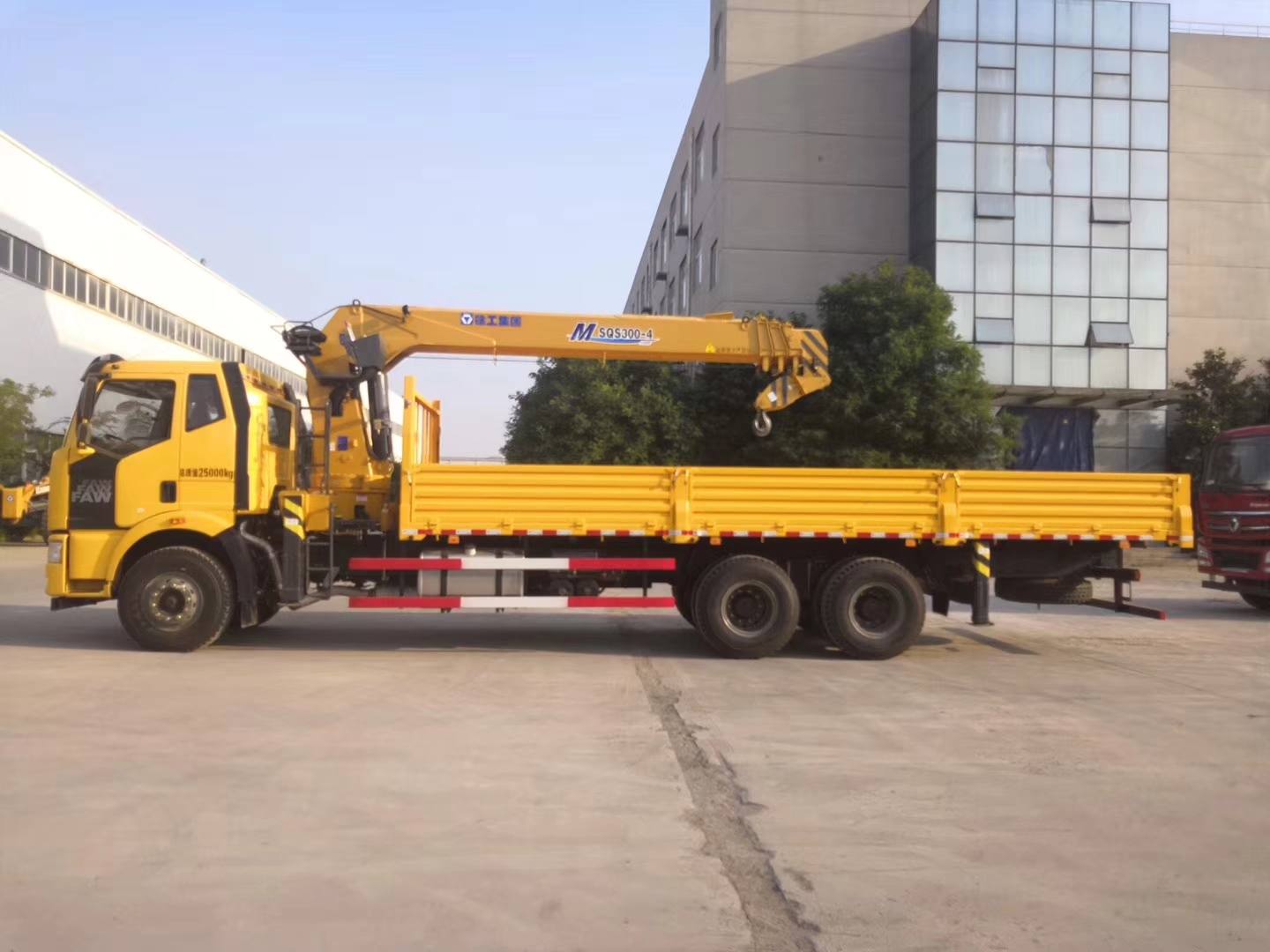 隨車吊鋼絲繩亂繩故障的原因及解決方式