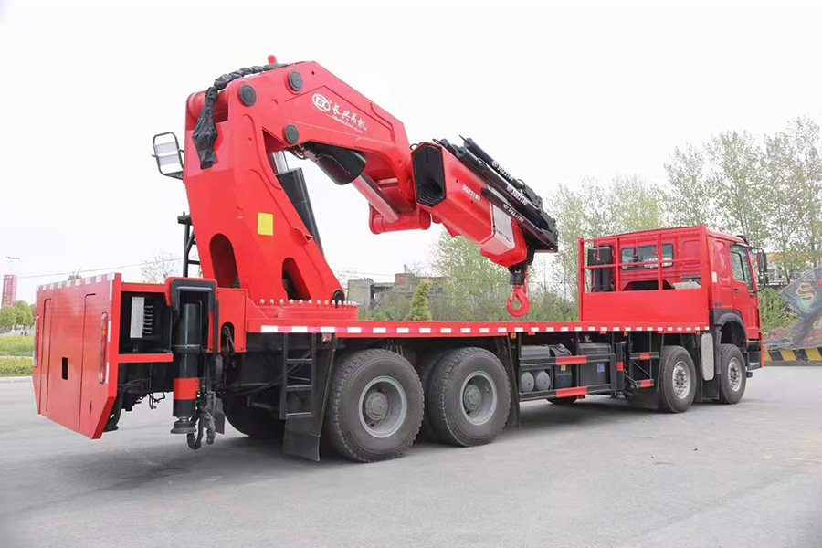 重汽豪沃25噸長興重型隨車吊圖片展示6 重汽豪沃25噸長興重型隨車吊圖片展示6