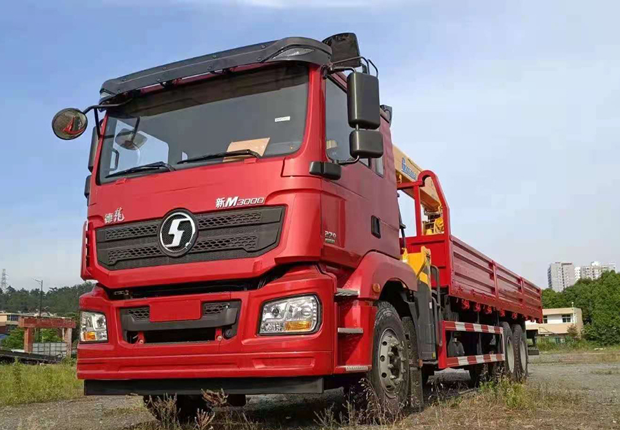 國(guó)五徐工12噸隨車吊現(xiàn)車多少錢