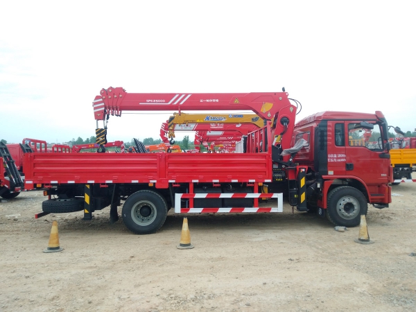 三一10噸SPS25000隨車(chē)起重機(jī)參數(shù)介紹