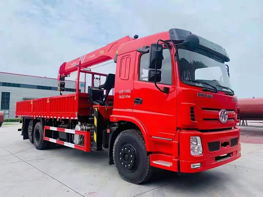 三環(huán)昊龍上裝三一8噸隨車(chē)吊