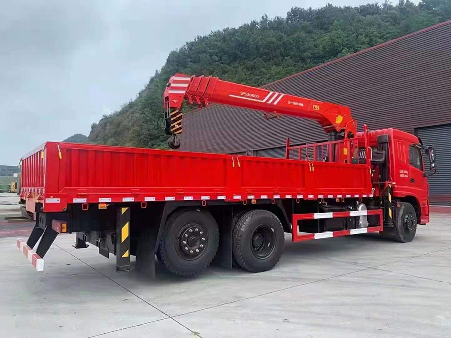 三環(huán)昊龍上裝三一8噸隨車(chē)吊