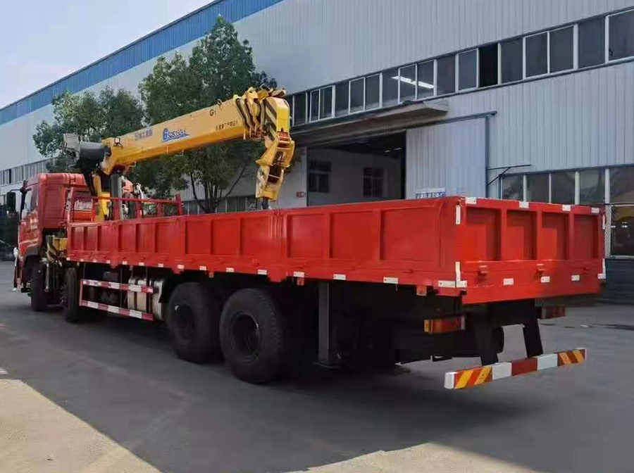 東風天龍徐工14噸隨車吊