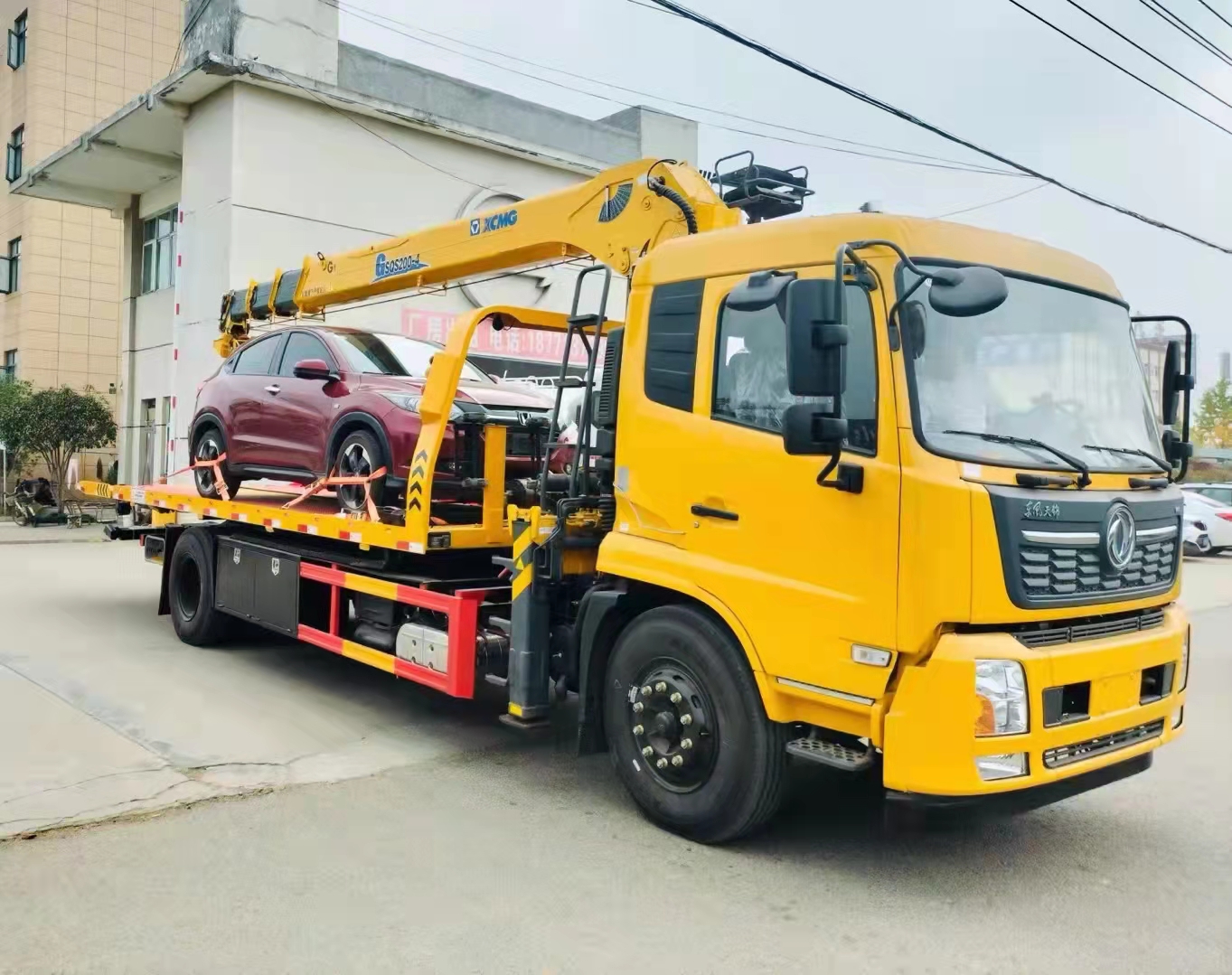 東風(fēng)天錦清障隨車吊 徐工8噸吊機