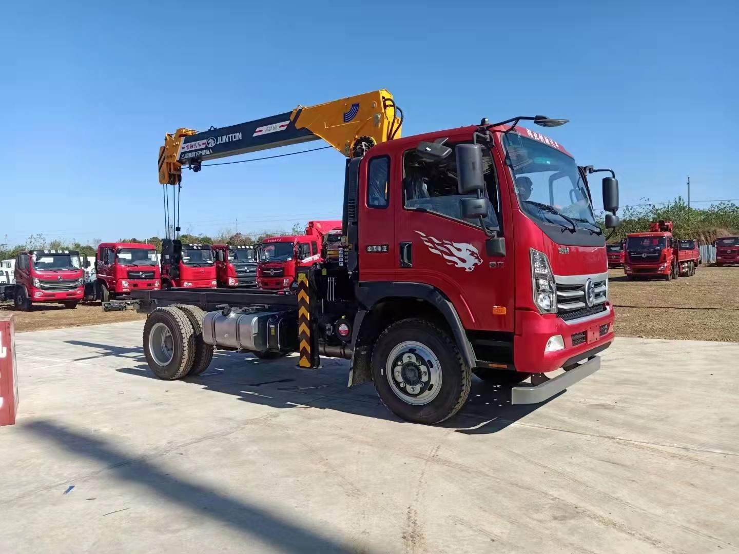 山區版重汽王牌隨車吊 6.3噸吊機