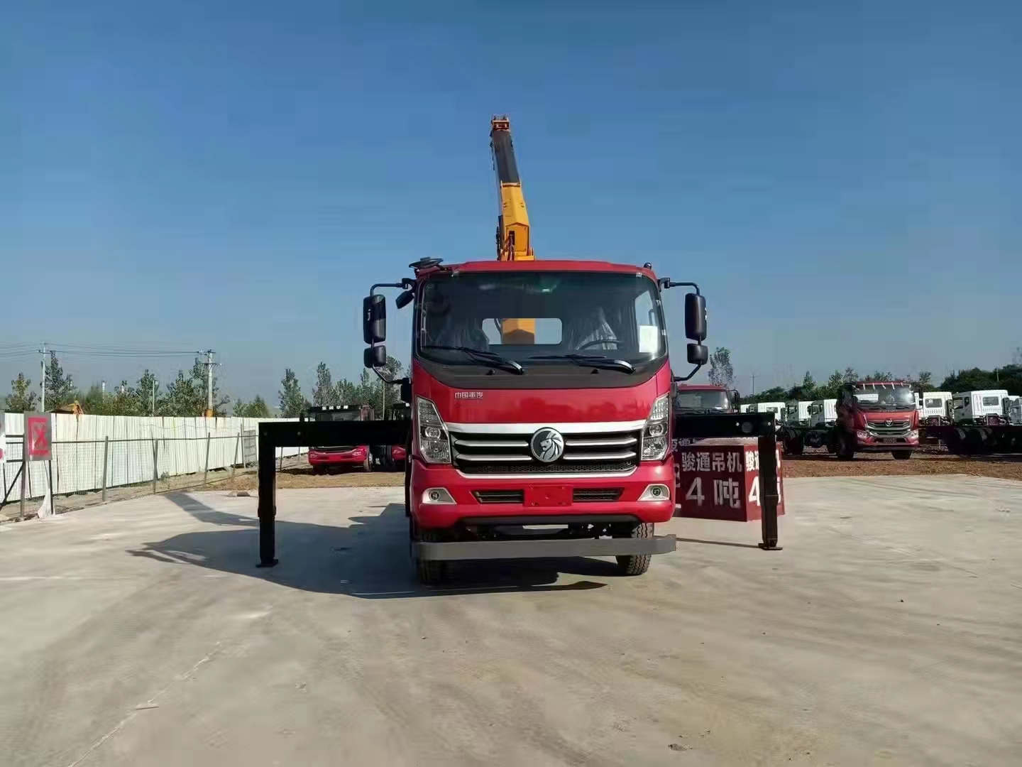 山區版重汽王牌隨車吊 6.3噸吊機