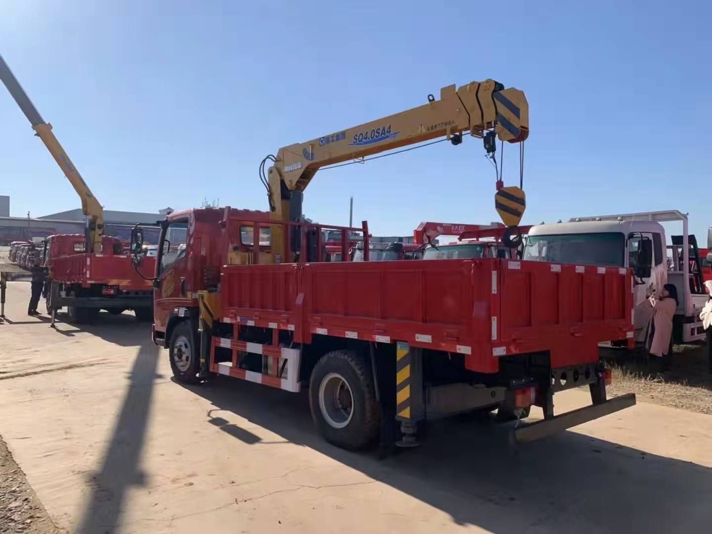 重汽王牌徐工5噸隨車吊圖片展示2 重汽王牌徐工5噸隨車吊圖片展示2