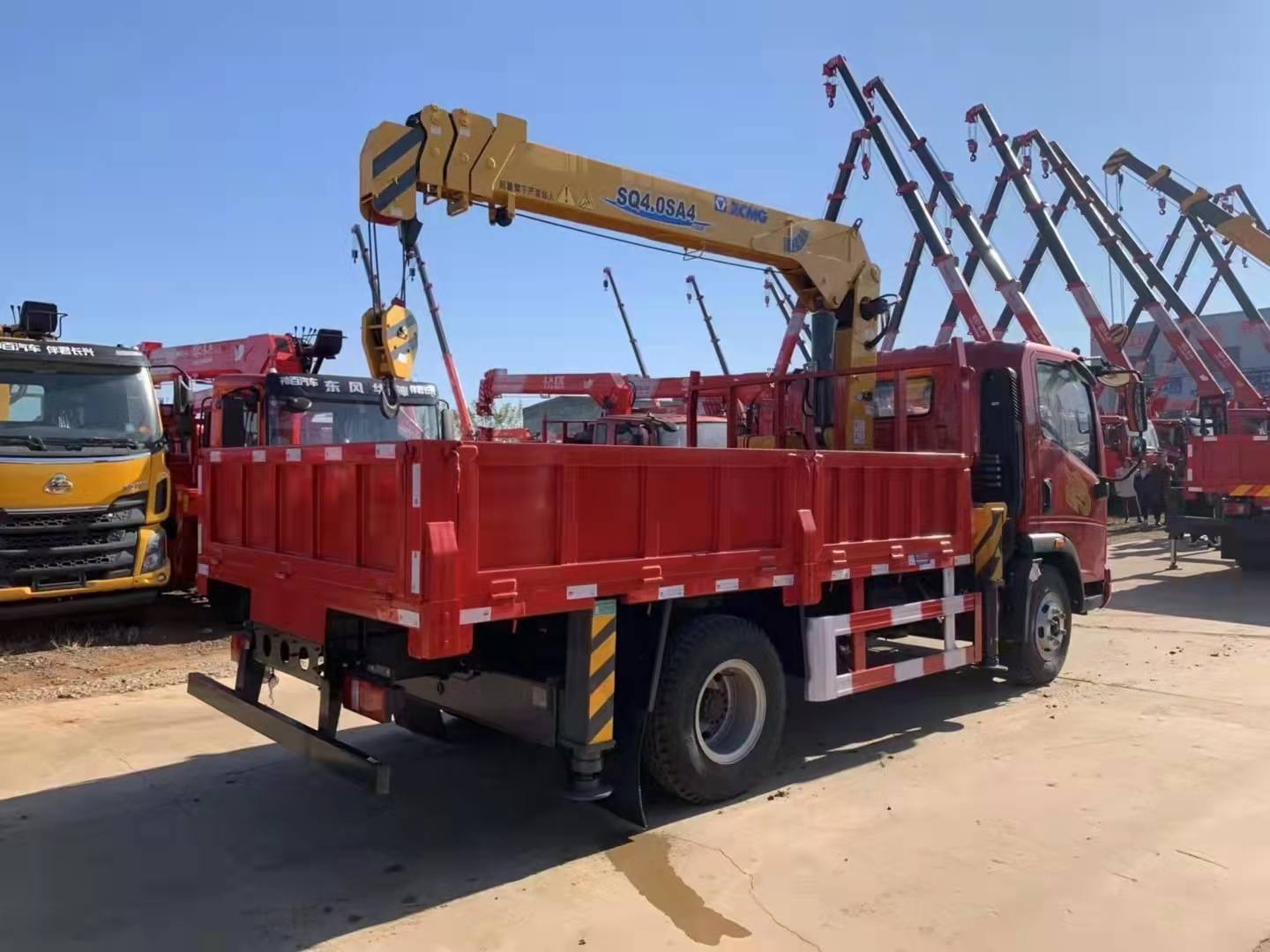 重汽王牌徐工5噸隨車吊圖片展示6 重汽王牌徐工5噸隨車吊圖片展示6